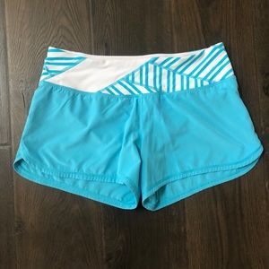 Lululemon Groovy Run Shorts, Spry Blue, Size 8